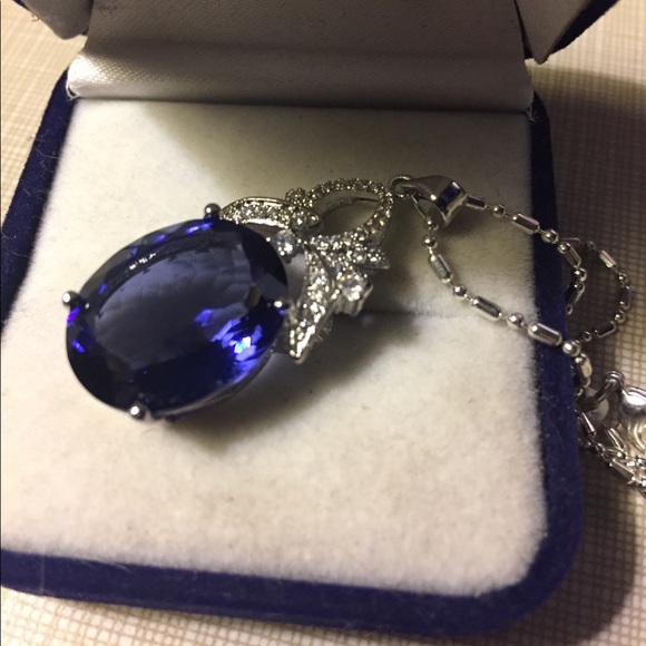 Beautiful gorgeous purple Iolite w/Topaz Pendant NECKLACE - Picture 4 of 8